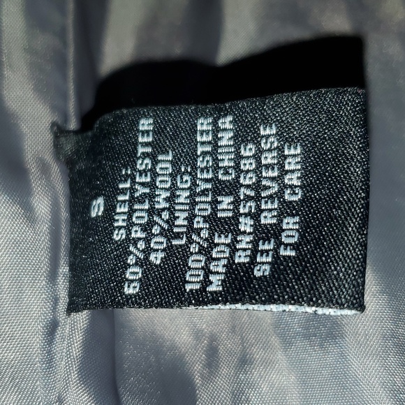 Gray jacket - Picture 5 of 5